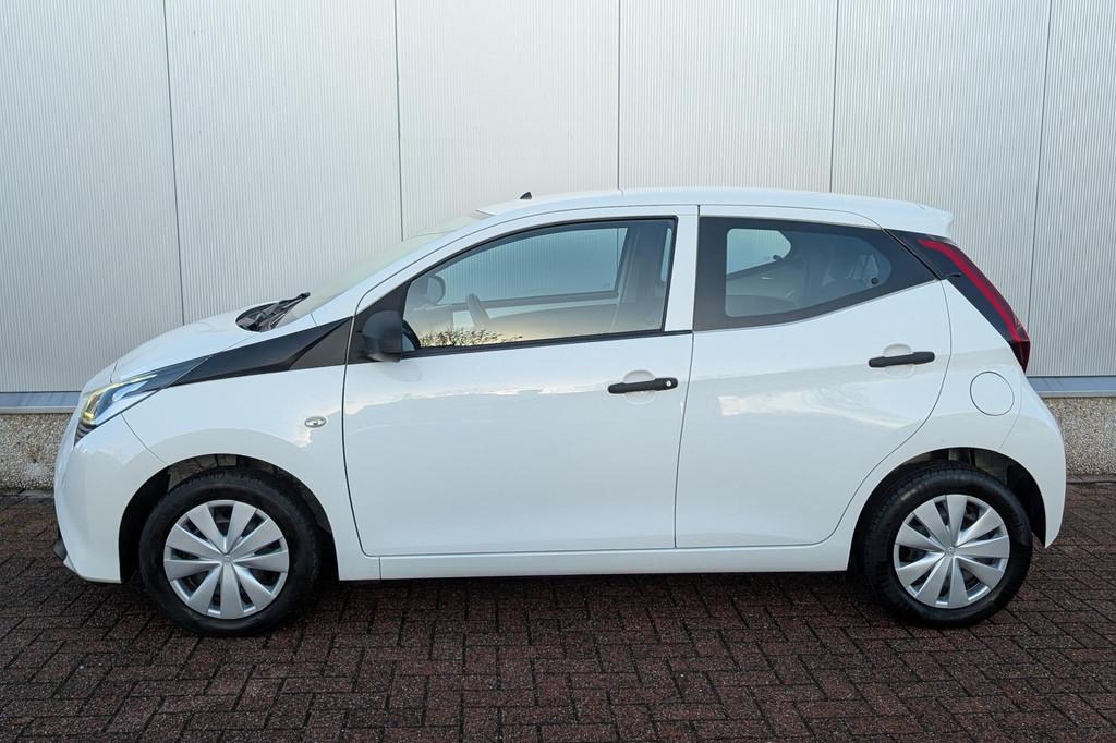 Toyota Aygo 1.0 VVT-i x-fun NL-auto boekjes compleet, aircon, Voorwielaandrijving, Stof, Gebruikt, Euro 6