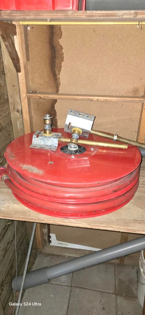 Rode brandslanghaspel, Ophalen of Verzenden