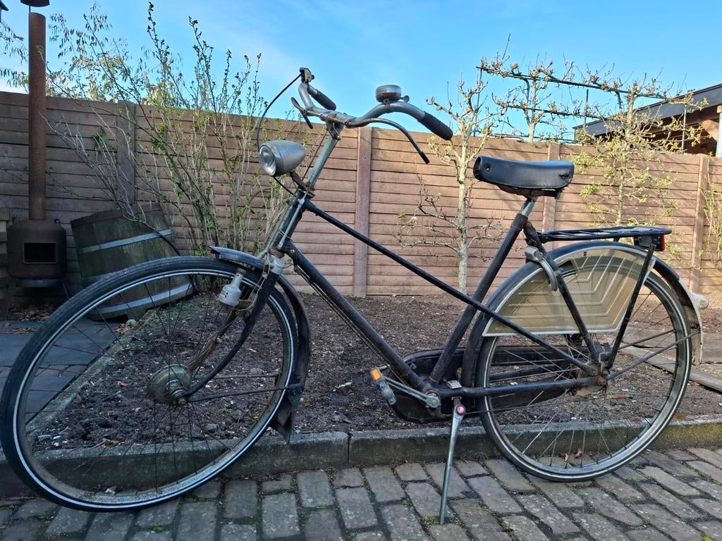 Oudere tot zeer oude modellen fietsen. Zie foto's, Fietsen en Brommers, Fietsen | Oldtimers, Ophalen