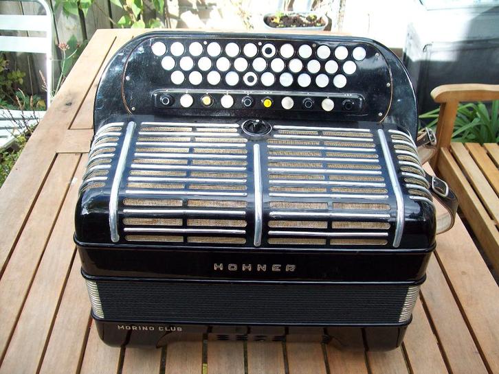Hohner Two-tone "Anacleto" G/C/F en (E)/A/D, Muziek en Instrumenten, Accordeons, Gebruikt, Hohner, Ophalen of Verzenden