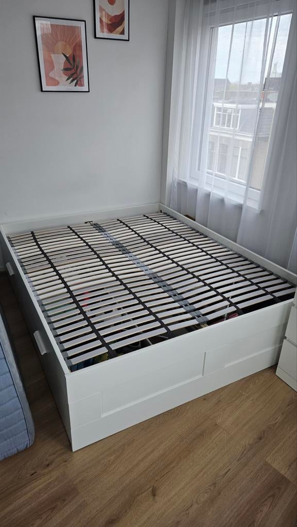 IKEA bedframe met lattenbodems en 4 lades(zo goed als nieuw), Wit, Tweepersoons, Ophalen of Verzenden, Zo goed als nieuw
