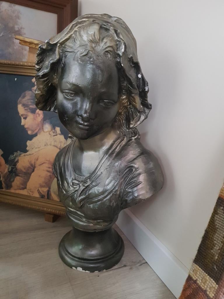 Buste van een meisje, Ophalen, Mens