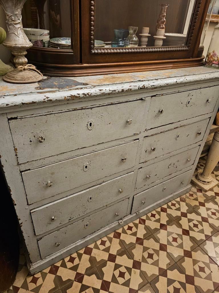 Oude kast, ladenkast, Ophalen