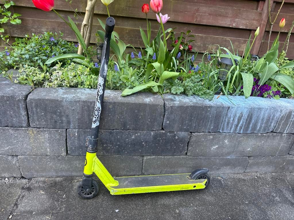 Stuntstep Geel/Zwart - Gebruikt, Fietsen en Brommers, Steps, Gebruikt, Gewone step, Ophalen of Verzenden