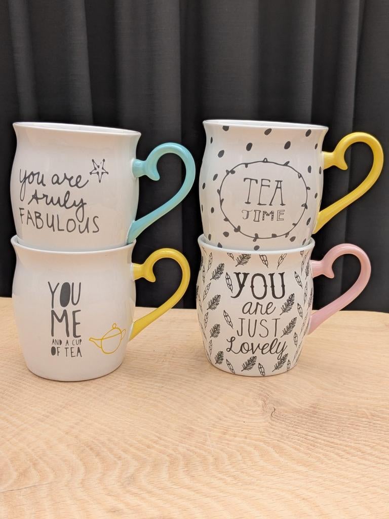 Prachtige set Hema mokken!, Ophalen of Verzenden, Zo goed als nieuw, Overige stijlen, Kop(pen) en/of Schotel(s)