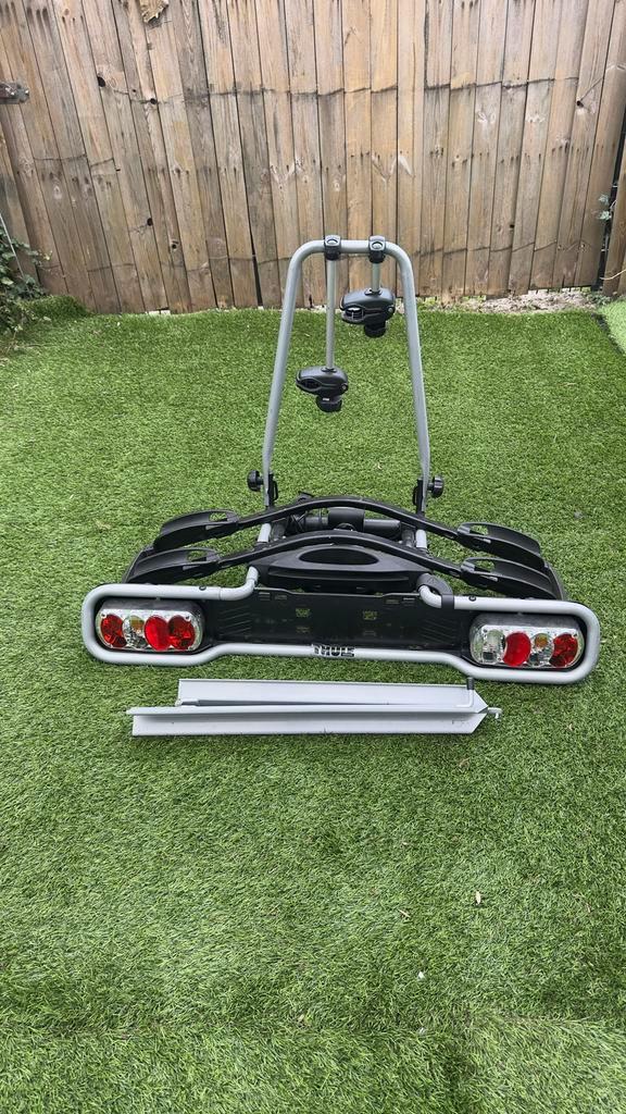 Fietsendrager Thule, Auto diversen, Fietsendragers, Gebruikt, Trekhaakdrager, 2 fietsen, Ophalen