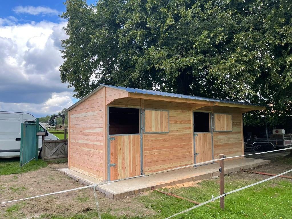 Twee paardenstallen (3x3) in één lijn – zelfbouwpakket, Stalling, 2 of 3 paarden of pony's