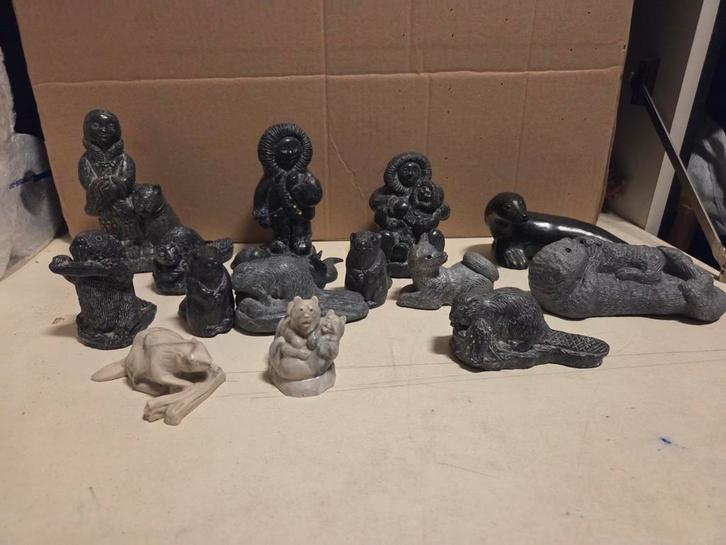 Hand gemaakte beeldjes uit Canada., Huis en Inrichting, Woonaccessoires | Boeddhabeelden, Nieuw, Ophalen