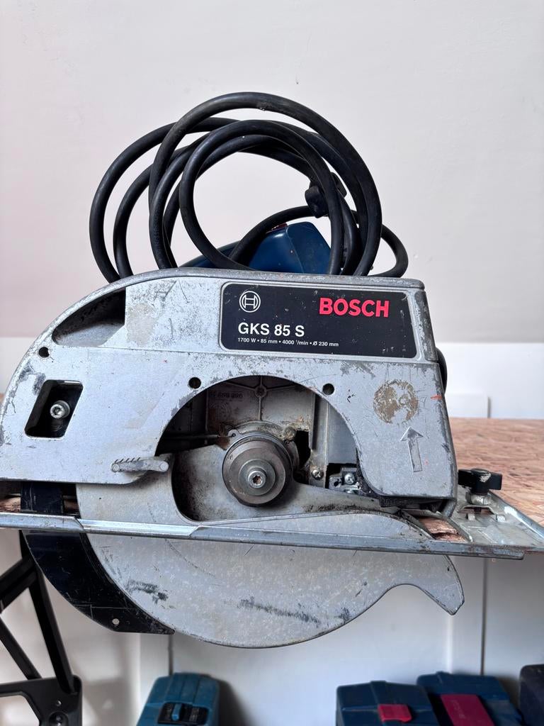 Bosch GKS 85 S Cirkelzaag. 85mm diep zagen, Gebruikt, Cirkelzaag, 70 mm of meer, Ophalen of Verzenden