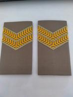 NL KL korporaal 1 e klasse , regenjas model, Verzenden, Landmacht, Nederland, Embleem of Badge