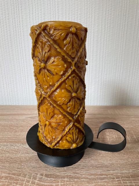 Kaars op smeedijzeren kandelaar, Ophalen of Verzenden, Gebruikt, Overige materialen, Minder dan 25 cm