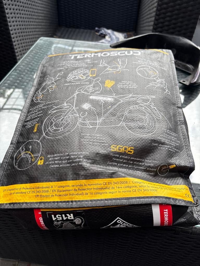 Tucano Urbano beenkleed voor Piaggio Zip, Ophalen of Verzenden, Zo goed als nieuw, Overige typen, Overige merken