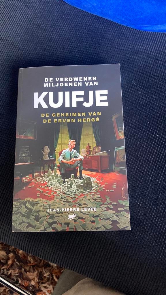 Jean-Pierre Levee - De verdwenen miljoenen van Kuifje, Jean-Pierre Levee, Eén stripboek, Ophalen of Verzenden, Zo goed als nieuw