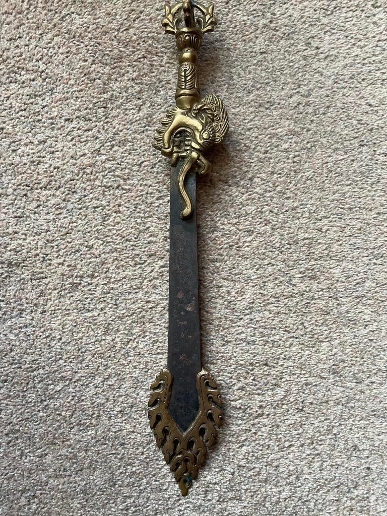 KLEIN MODEL INDONESISCH SIER ZWAARD, Ophalen