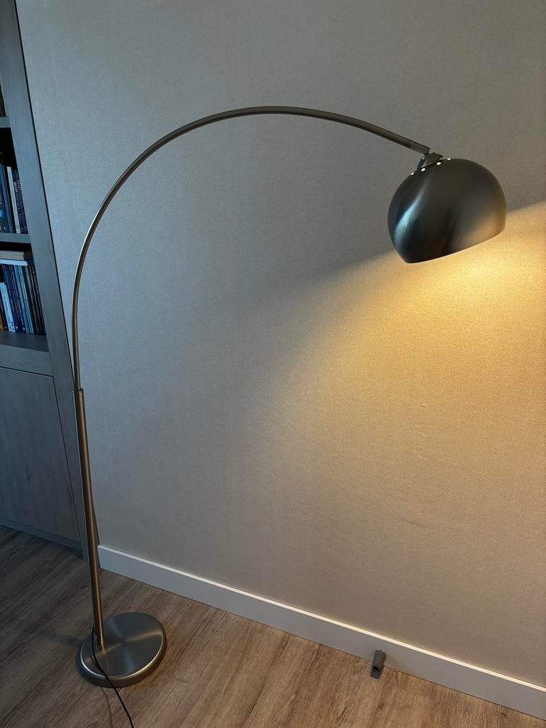 Stijlvolle booglamp (1,75 m) eyecatcher voor je interieur, Huis en Inrichting, Ophalen, Zo goed als nieuw, 150 tot 200 cm