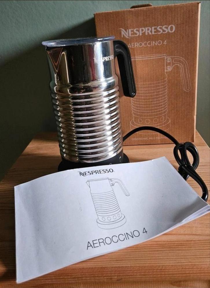 Nespresso Aeroccino 4 Melkopschuimer - Zo goed als nieuw, Witgoed en Apparatuur, Melkopschuimers, Zo goed als nieuw, Ophalen