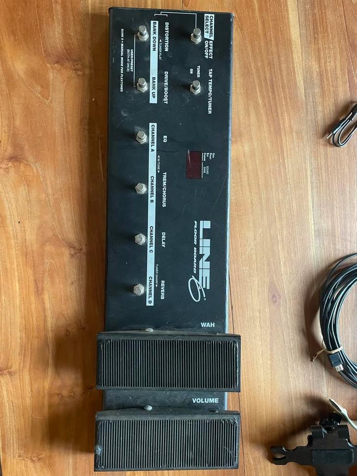 Line 6 Floorboard, Muziek en Instrumenten, Effecten, Gebruikt, Multi-effect, Ophalen of Verzenden