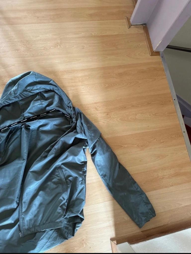 Nike miller, Kleding | Heren, Sportkleding, Maat 52/54 (L), Nike, Ophalen of Verzenden, Grijs