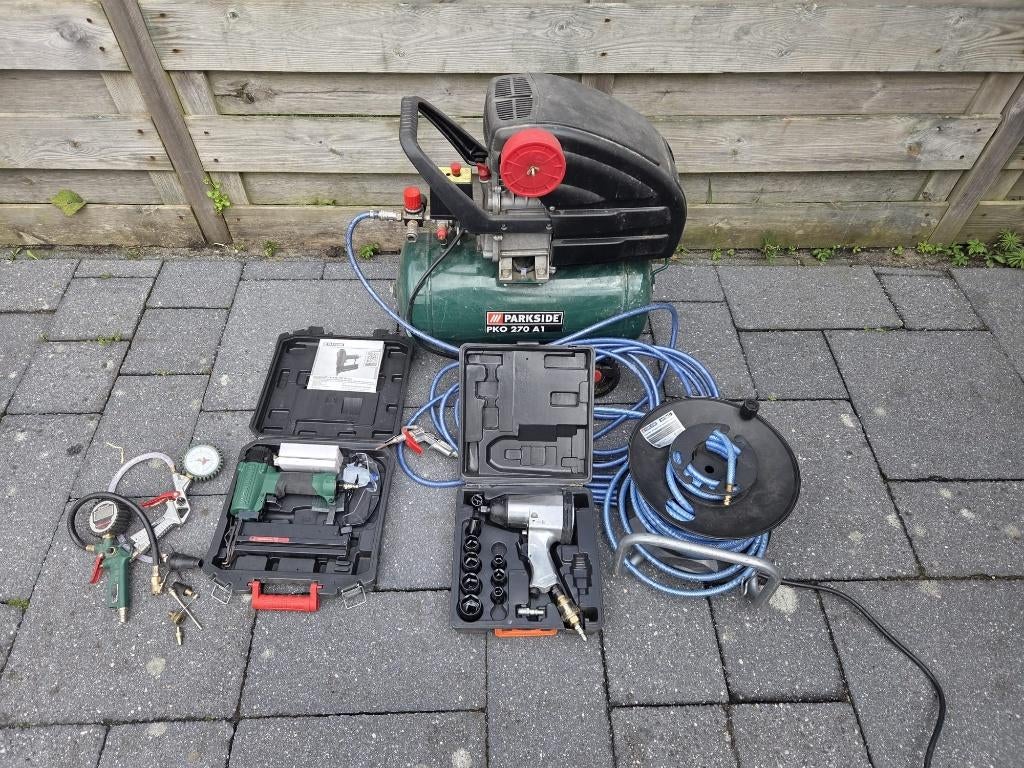 parkside compressor met accessories, Ophalen, Gebruikt, 6 tot 10 bar, 200 tot 400 liter/min