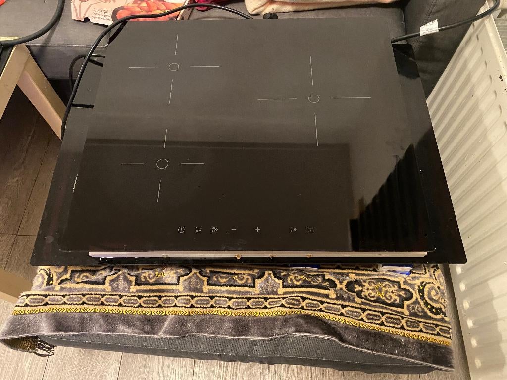 IKEA inbouw inductie kookplaat met normaal stekker ....., Ophalen, 3 kookzones of minder, Zo goed als nieuw, Inbouw