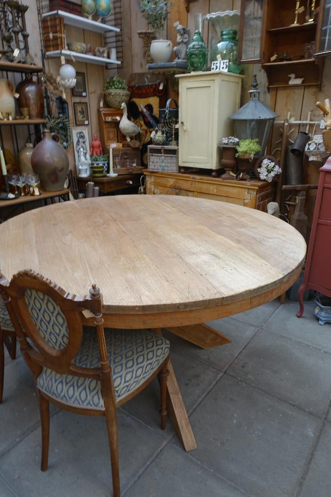 Ronde teakhout tafel met kruispoot, Huis en Inrichting, Tafels | Eettafels, Ophalen, Vijf personen of meer, 100 tot 150 cm, 100 tot 150 cm