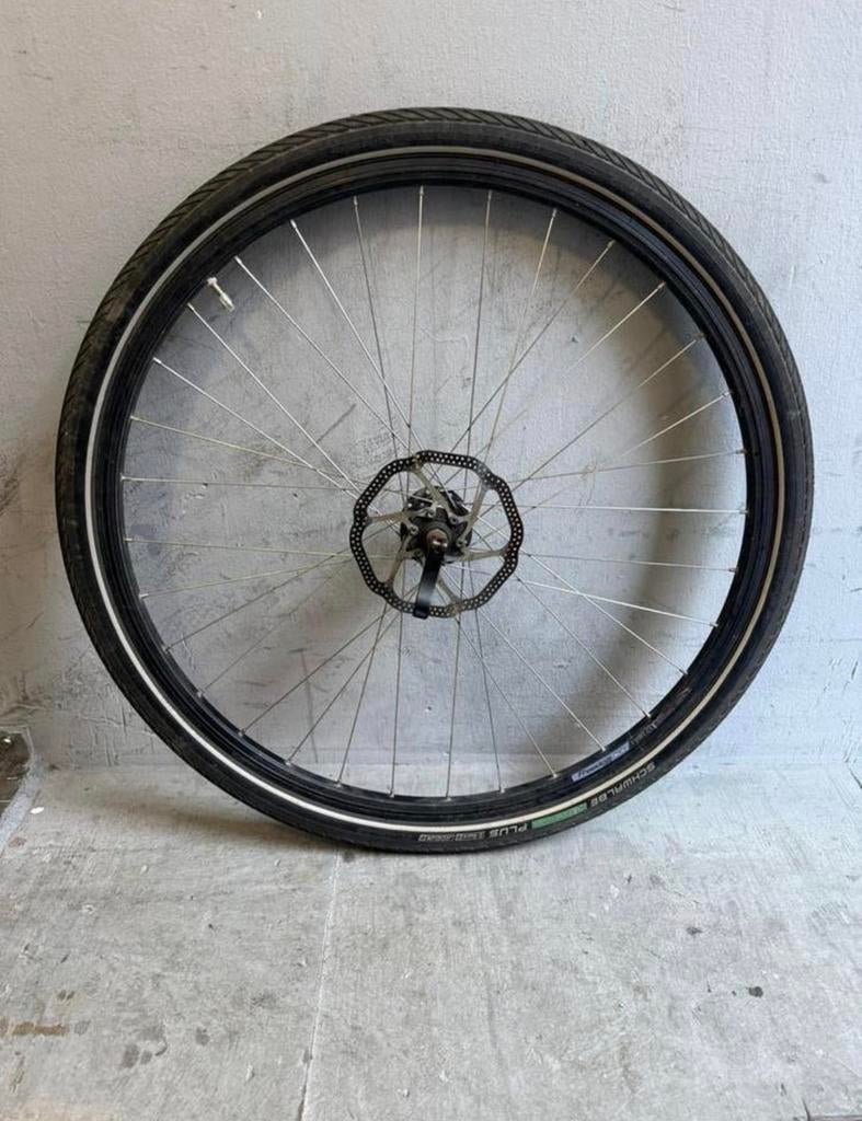 voorwiel 28 inch met schijfrem zgan, Ophalen, Zo goed als nieuw