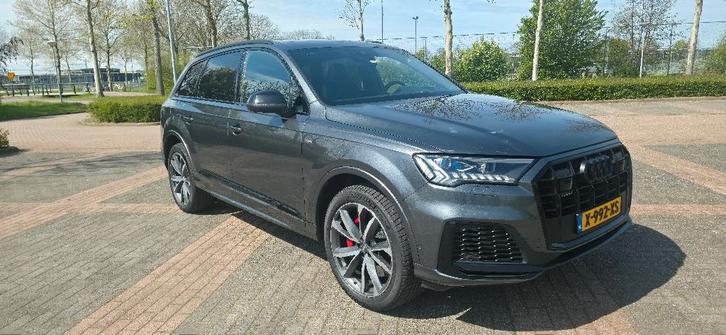 Audi Q7 60 Tfsi e 456pk Quattro Tiptronic 2021 Grijs S-Line, Auto's, Audi, Bedrijf, Q7, 360° camera, 4x4, ABS, Achteruitrijcamera