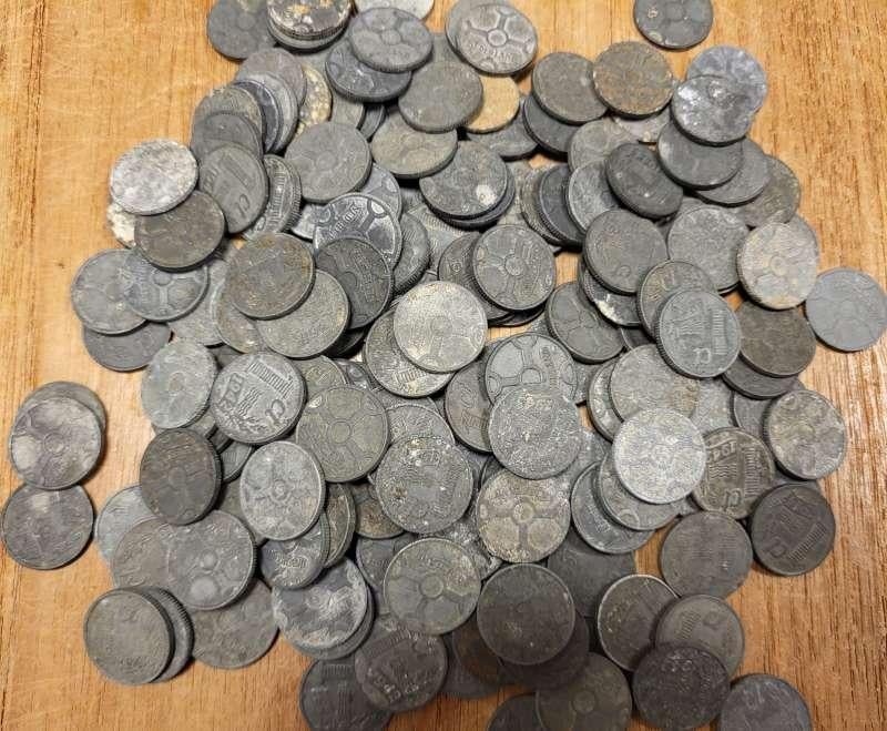 Lot 25 stuks centen zink – uit oorlogstijd, Ophalen of Verzenden, Koningin Wilhelmina, Overige waardes, Setje