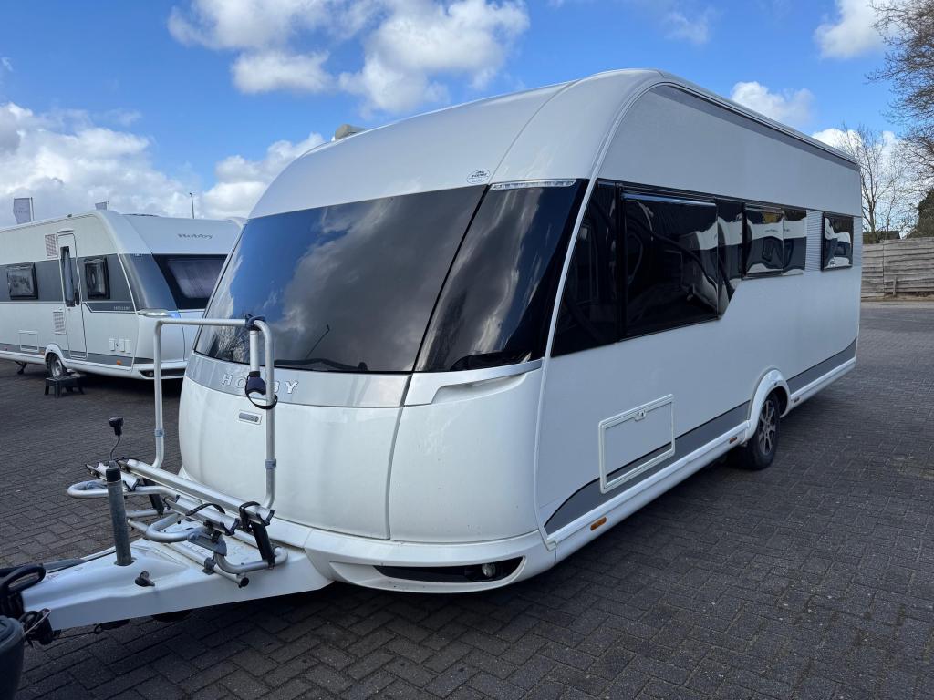 Hobby Premium 560 CFE | Met vele extra's, Caravans en Kamperen, Caravans, Rondzit, Bedrijf, Schokbreker, 5 tot 6 meter