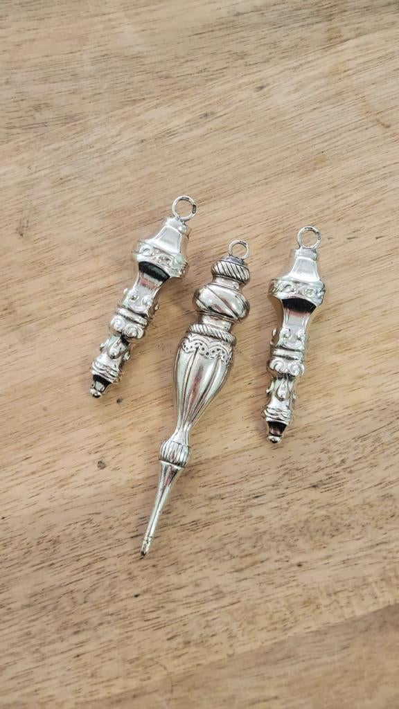 Antieke zilveren breinaald beschermers, Verzenden