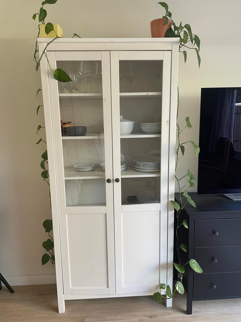 Witte vitrinekast met glazen deuren - IKEA Hemnes, Ophalen, Gebruikt, 50 tot 100 cm, 150 tot 200 cm