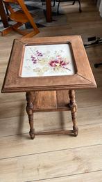 Antiek bijzettafel  met tegel, Ophalen