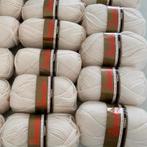 17 bollen gebroken wit %50 wol, Hobby en Vrije tijd, Breien en Haken, Ophalen of Verzenden, Zo goed als nieuw, Breien of Haken