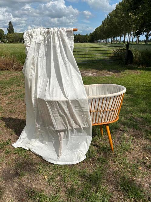 Rotan Wieg met Bekleding, Kinderen en Baby's, Babywiegjes en Ledikanten, Gebruikt, Wieg, Ophalen