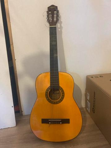 Kapok Akoestische Gitaar beschikbaar voor biedingen