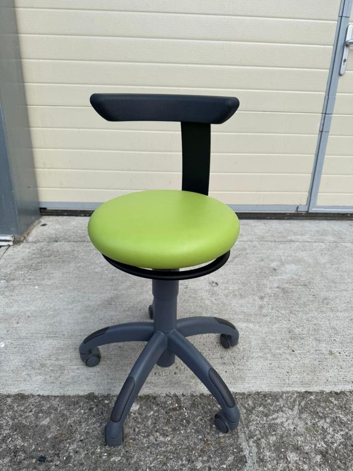 Tandarts l Sirona Groen l Tandarts stoel l assistente stoel, Huis en Inrichting, Krukjes, Zo goed als nieuw, Kunststof, In hoogte verstelbaar