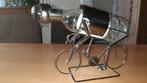 Metalen wijn fles houder wielrenner leuk om cadeau te doen, Huis en Inrichting, Ophalen, Zo goed als nieuw, Minder dan 5 flessen