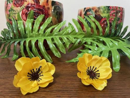 Nieuwe partij kunstbloemen geel versiering decoratie, Huis en Inrichting, Woonaccessoires | Kunstplanten en Kunstbloemen, Nieuw