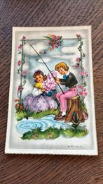 Kinderkaart. Zittend op boomstronk vissen vangen, Ophalen of Verzenden, 1940 tot 1960, Overige thema's