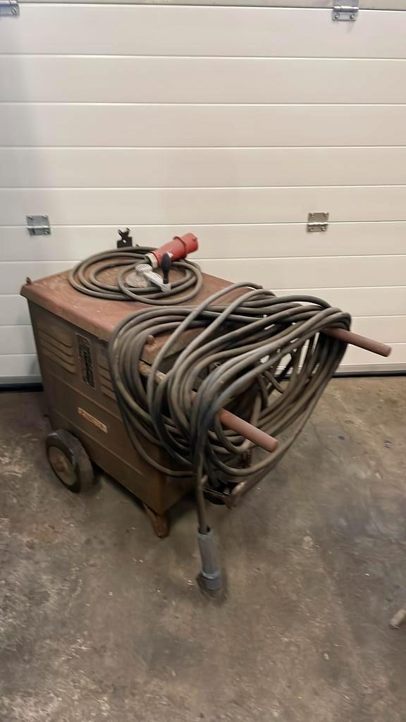 Golden-oldie Zinser laskar 200amp/380v, Doe-het-zelf en Verbouw, Gereedschap | Lasapparaten, Zo goed als nieuw, Elektroden, Ophalen