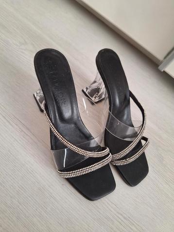 Zwarte slipper sandalen met hakken & steentjes maat 36 / 37 beschikbaar voor biedingen
