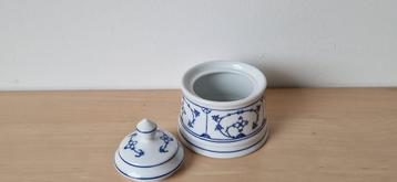 Servies van Blau Saks - Stempel Jager beschikbaar voor biedingen