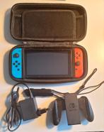 Nintendo Switch Set met accessoires (hoes, grip en straps), Spelcomputers en Games, Spelcomputers | Nintendo Switch, Ophalen of Verzenden