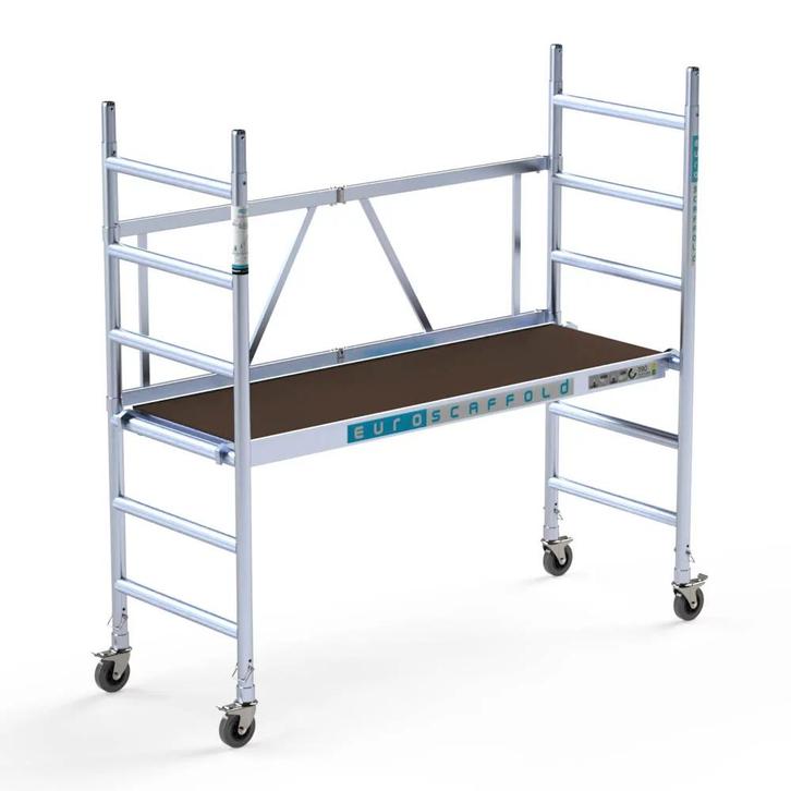 Kamersteiger of trap huren, Doe-het-zelf en Verbouw, Steigers, Zo goed als nieuw, Rolsteiger of Kamersteiger, 5 meter of hoger
