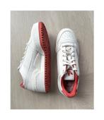 Adidas sneakers wit 38,5, Kleding | Dames, Schoenen, Adidas, Wit, Ophalen of Verzenden, Sneakers of Gympen