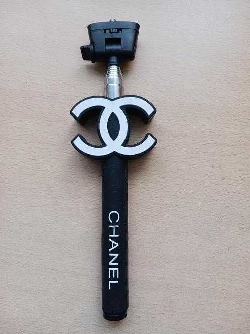 Coco Chanel selfie stick, Audio, Tv en Foto, Fotografie | Statieven en Balhoofden, Gebruikt, Eenpoot, 150 tot 175 cm, Ophalen of Verzenden