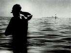 Ansichtkaart Man in het water, Ophalen of Verzenden, 1980 tot heden, Ongelopen, Overige thema's