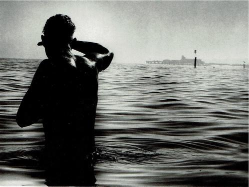 Ansichtkaart Man in het water, Verzamelen, Ansichtkaarten | Themakaarten, Ongelopen, 1980 tot heden, Overige thema's, Ophalen of Verzenden