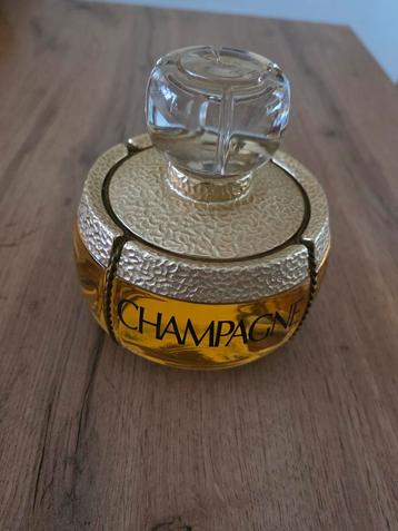 Yves Saint Laurent Champagne Factice 500 ml beschikbaar voor biedingen