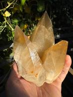 Dogtooth calciet Yunnan, Verzamelen, Mineralen en Fossielen, Ophalen of Verzenden, Mineraal